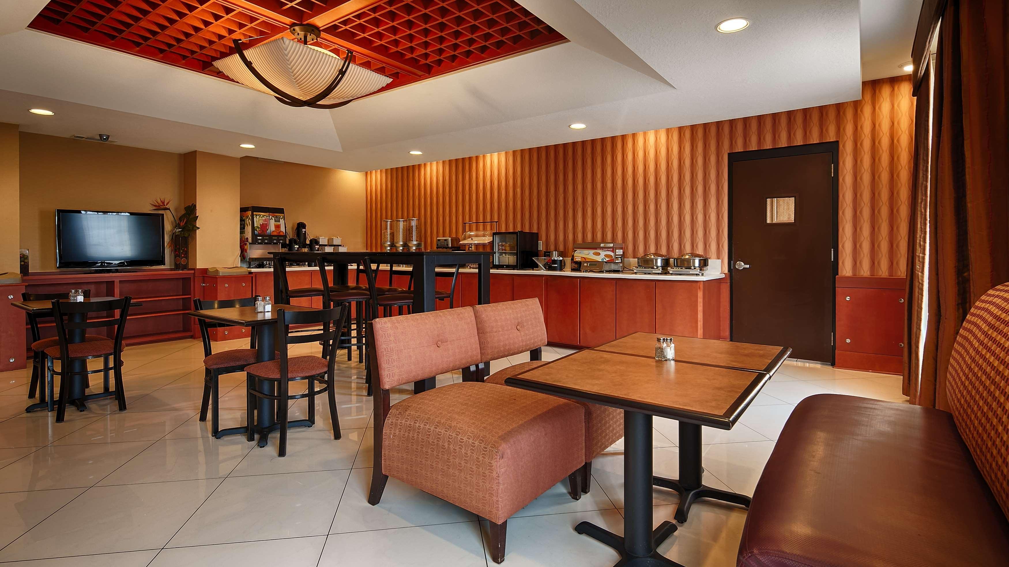 Best Western Plus Flowood Inn & Suites Buitenkant foto