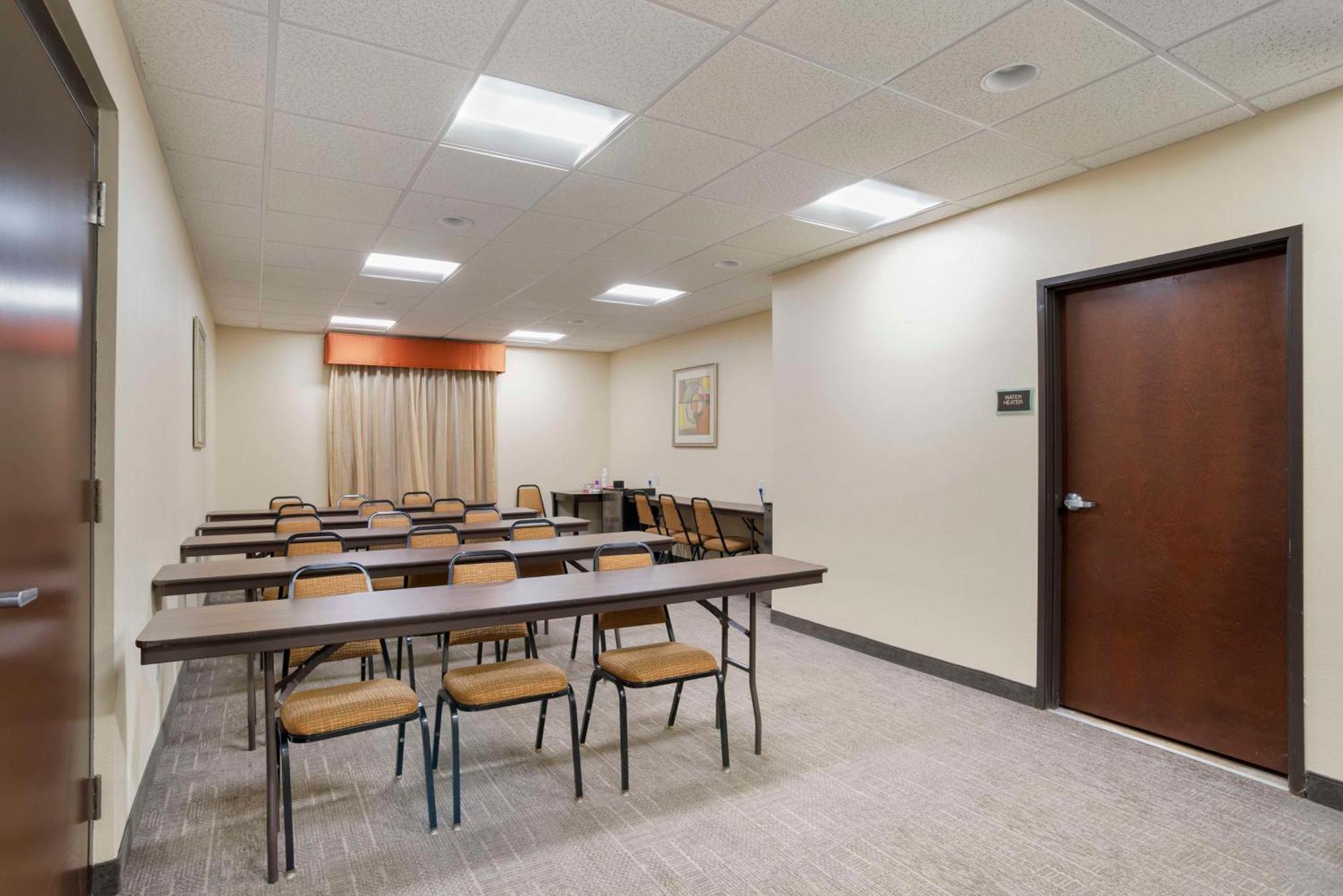 Best Western Plus Flowood Inn & Suites Buitenkant foto