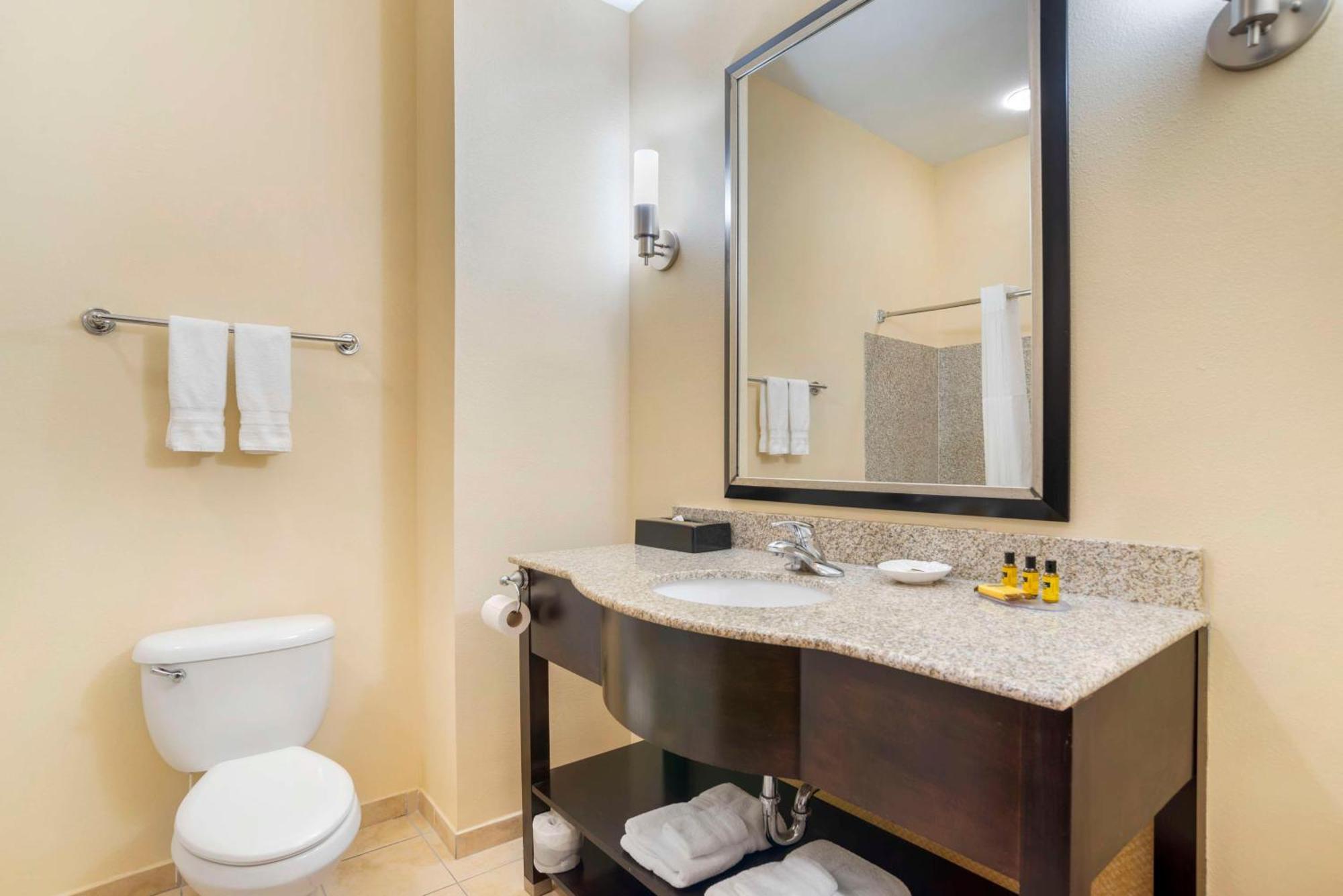 Best Western Plus Flowood Inn & Suites Buitenkant foto